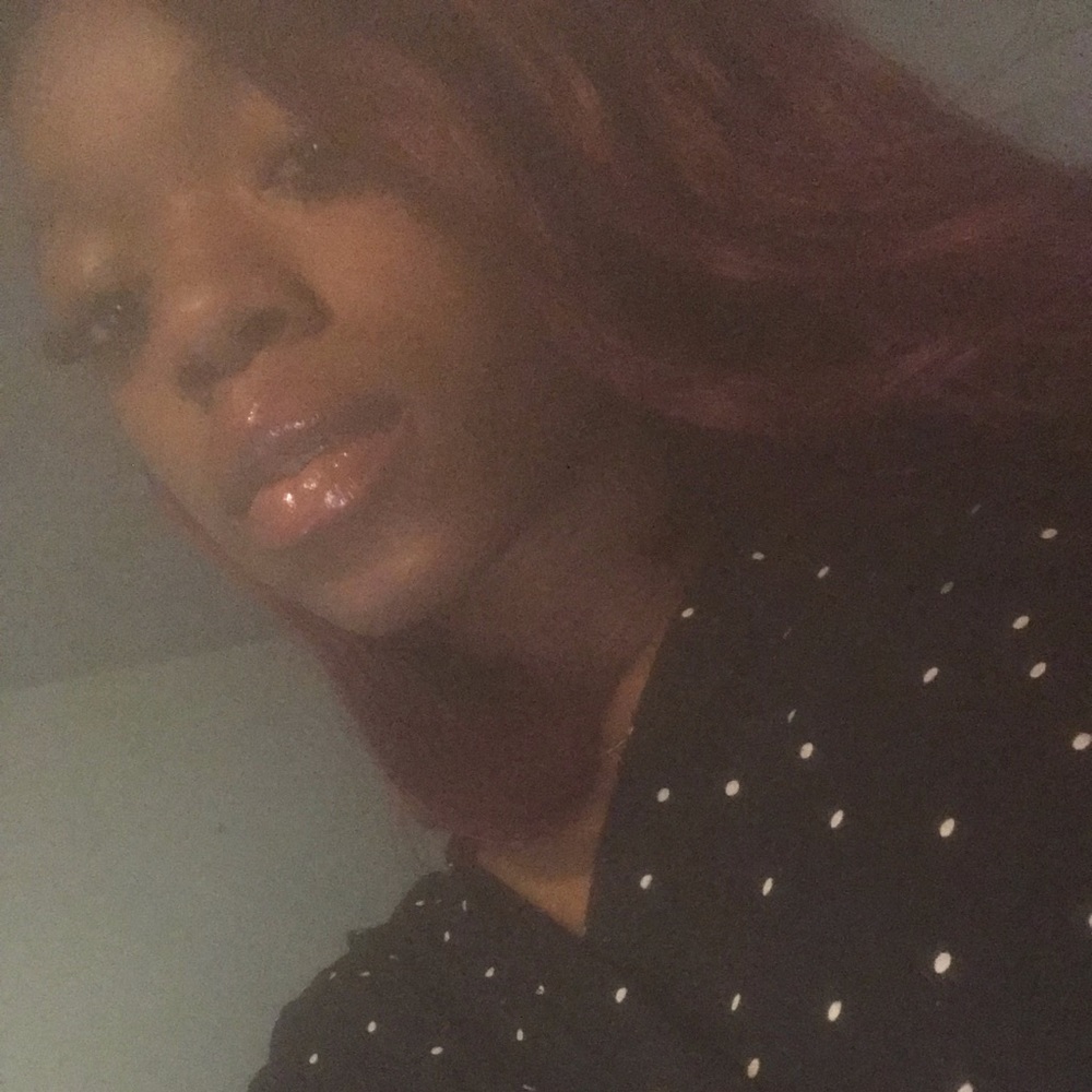 Meet your Posher, Tiffany